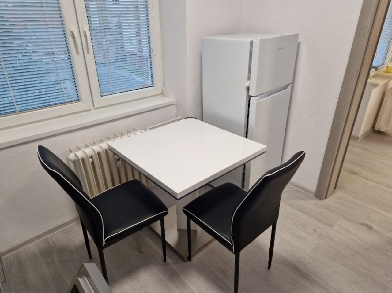 Prenájom kompletne zrekonštruovaného 1-izbového bytu s balkó - 3