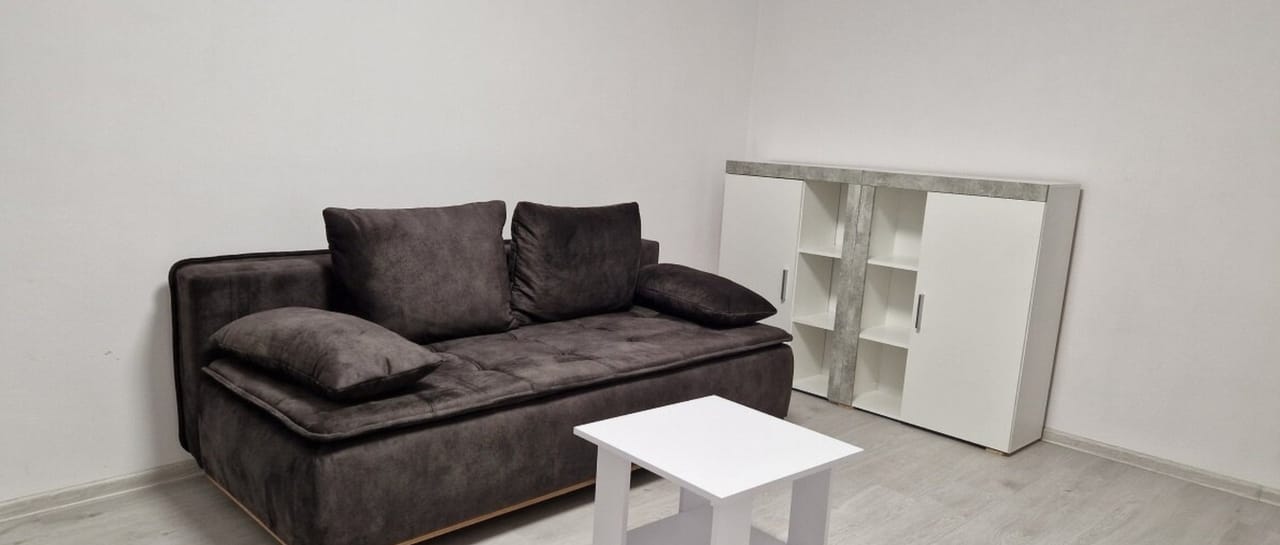 Prenájom kompletne zrekonštruovaného 1-izbového bytu s balkó - 1