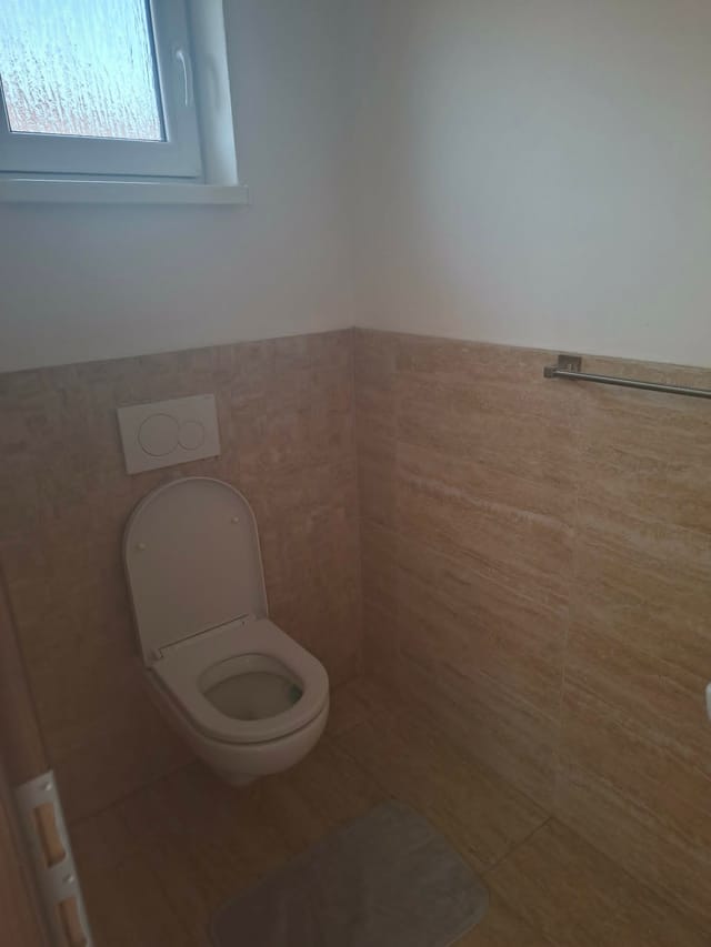 Prenájom 4 izbového domu v luxusnej lokalite Košice -Krásna - 5