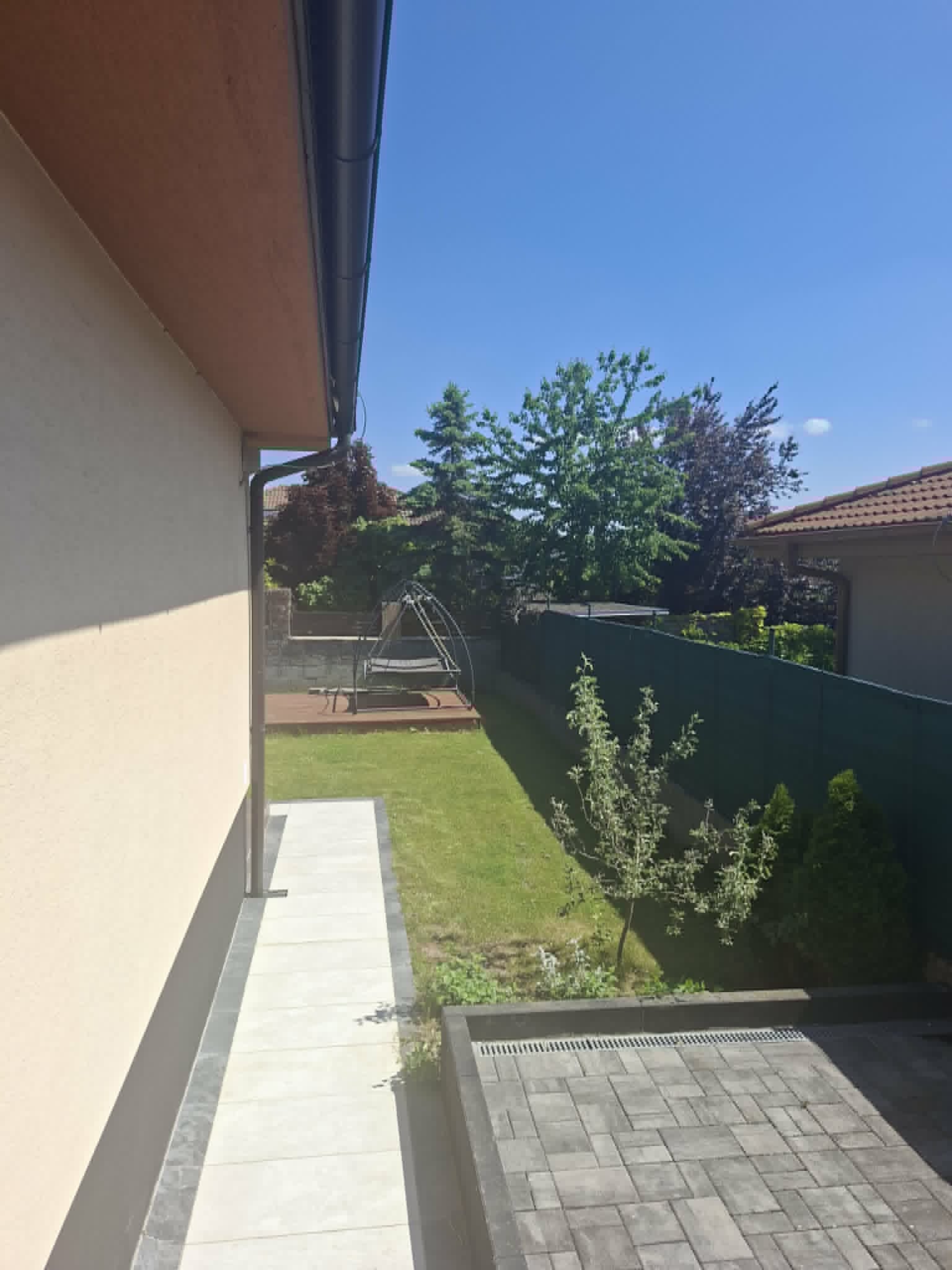 Prenájom 4 izbového domu v luxusnej lokalite Košice -Krásna - 17