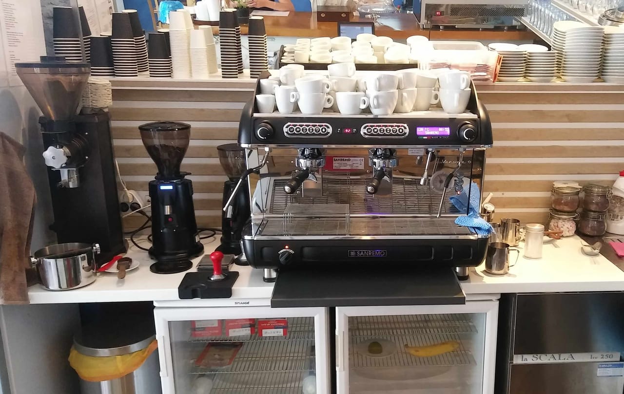 Kavárna a pražírna Boomerang Coffee - 4