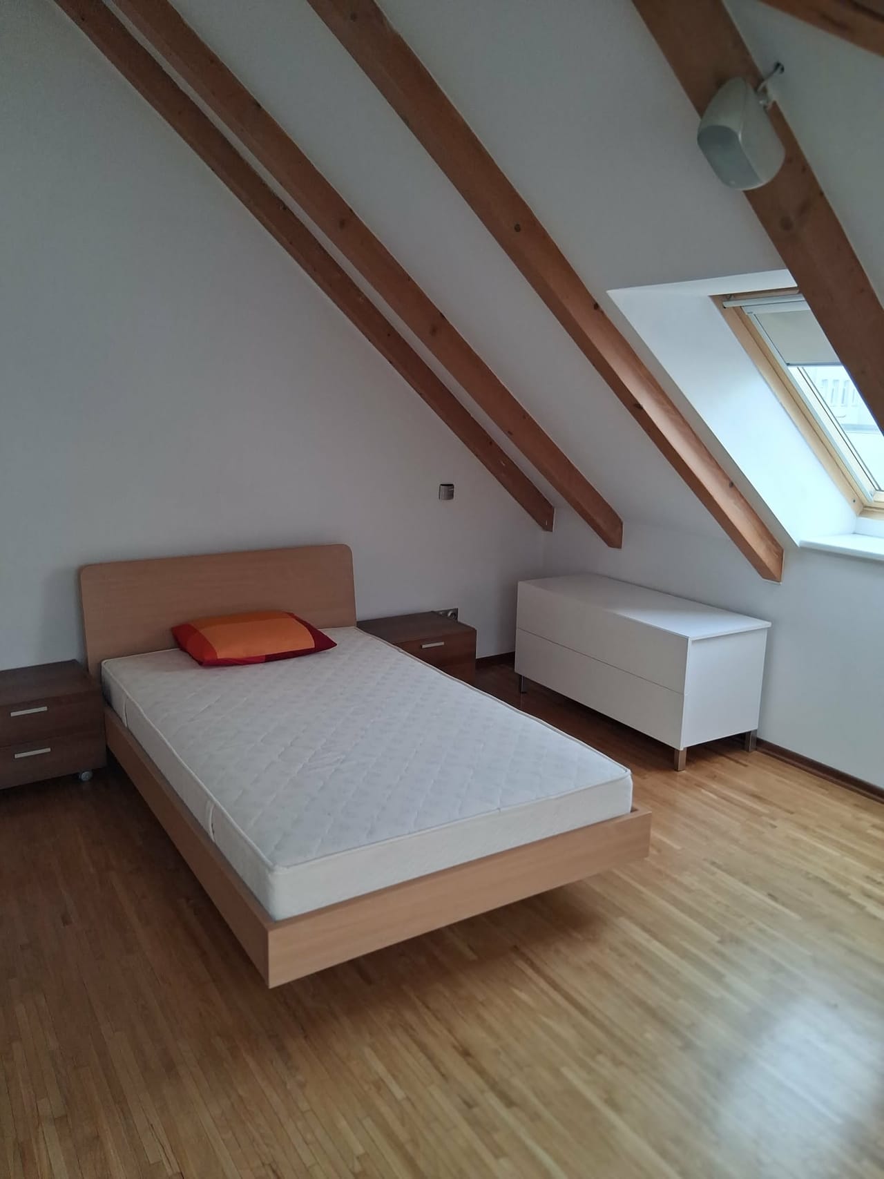 Na prenájom: Luxusný 2-izbový podkrovný byt centre Košíc - 18